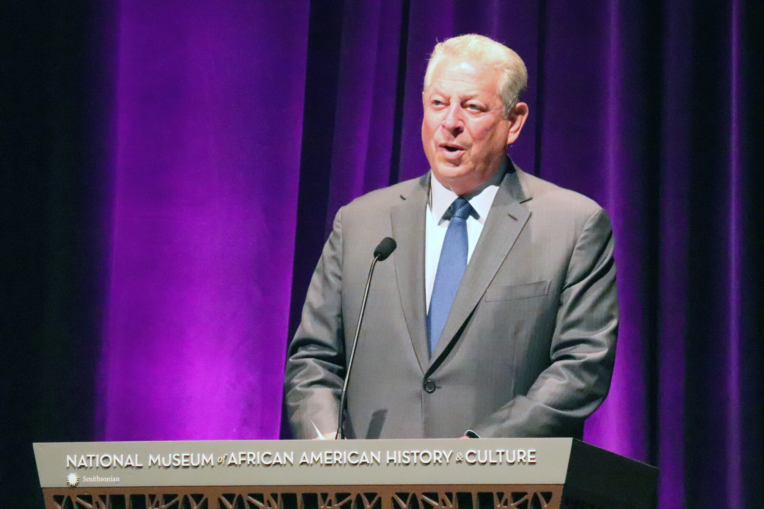 Gore Says Climate Crisis Like ‘Nature Hike Right Through the Book of Revelation’